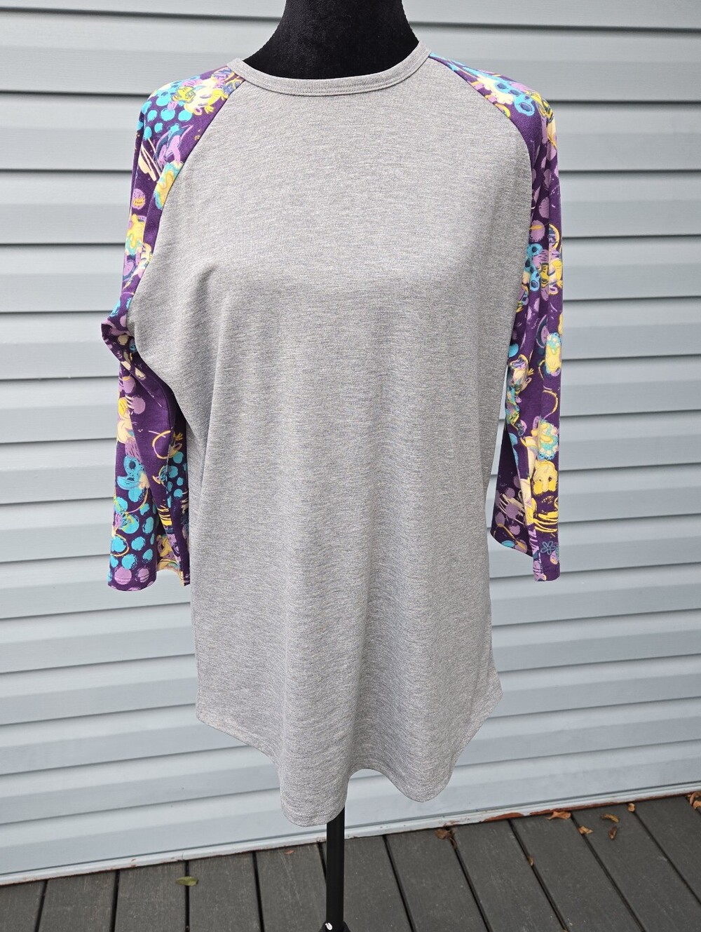 LuLaRoe Disney Minnie Mouse Tee Womens Large Heather Gray Purple Raglan Shirt - Picture 9 of 9